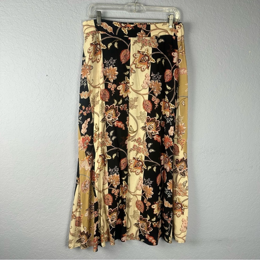 Floral Panel Midi Skirt - Black & Cream